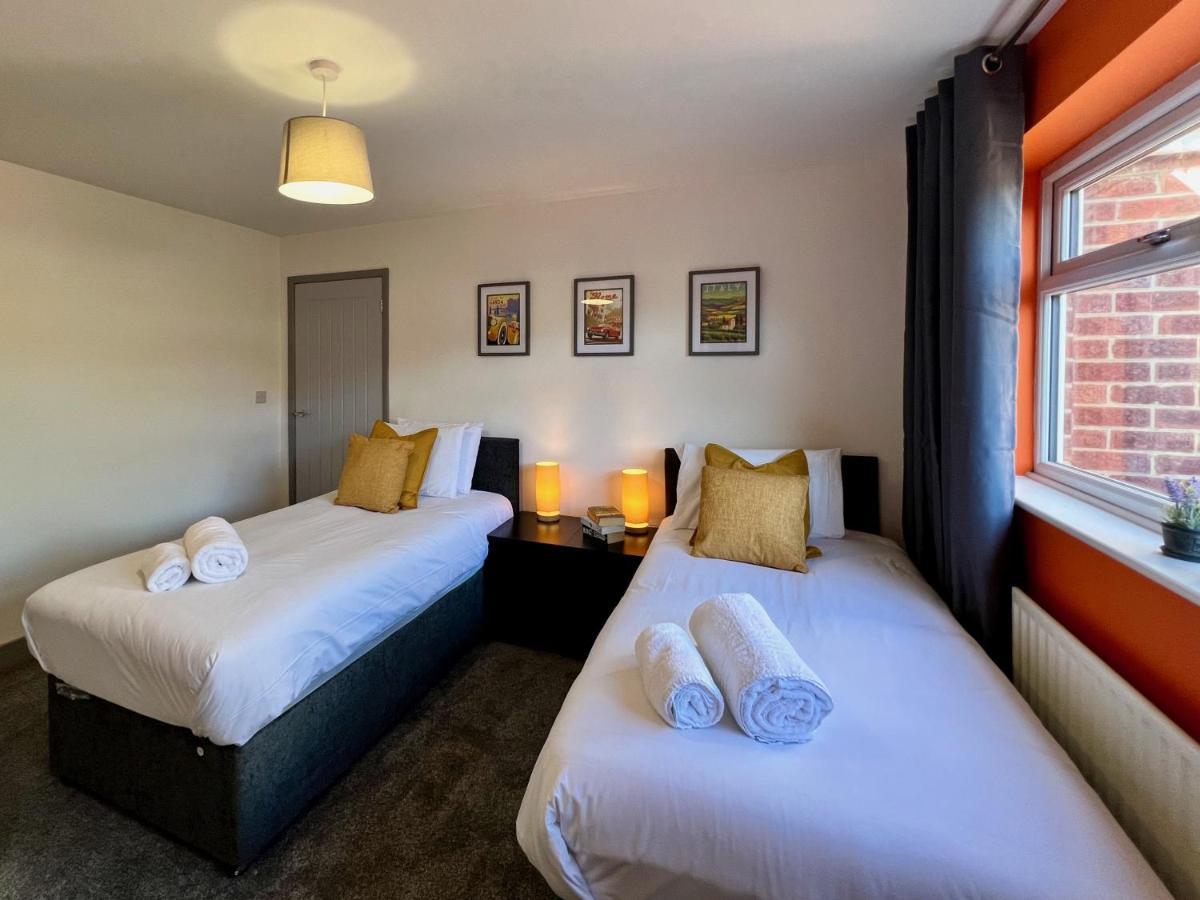 Curzon House One - Great For Contractors Or Family Holidays Cleethorpes Buitenkant foto