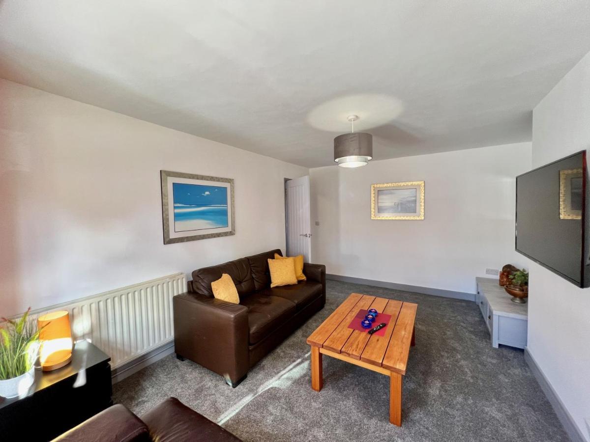 Curzon House One - Great For Contractors Or Family Holidays Cleethorpes Buitenkant foto