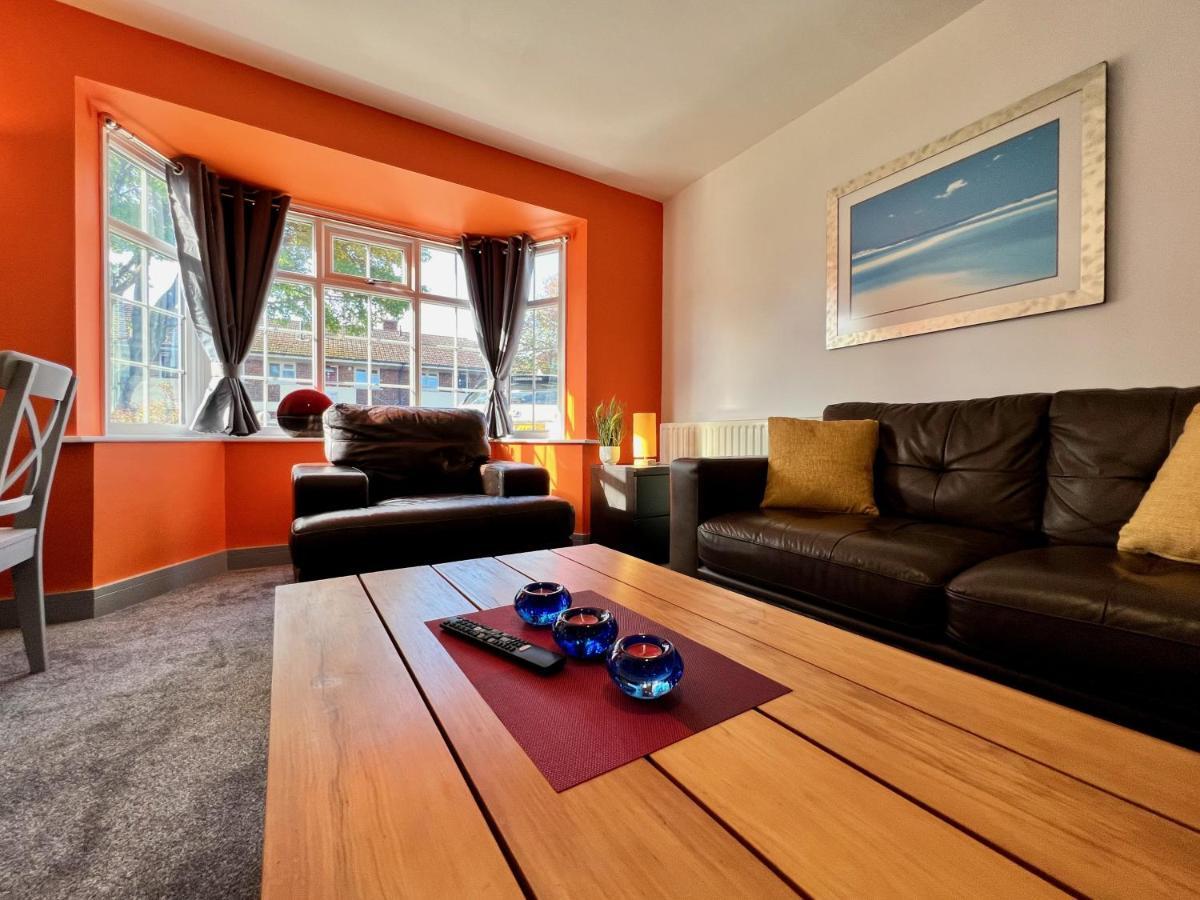 Curzon House One - Great For Contractors Or Family Holidays Cleethorpes Buitenkant foto
