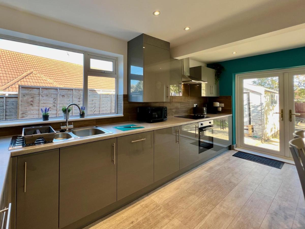 Curzon House One - Great For Contractors Or Family Holidays Cleethorpes Buitenkant foto