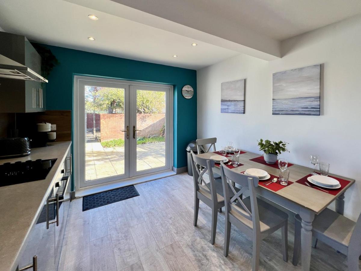 Curzon House One - Great For Contractors Or Family Holidays Cleethorpes Buitenkant foto